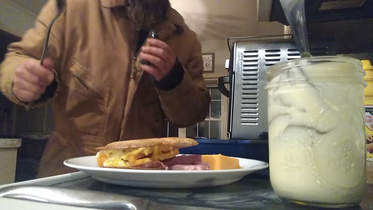 making a grill cheese sandwich stoned documentary!