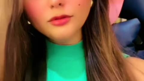 Maine jakar dekhta hun uska life mein ho raha hai kya