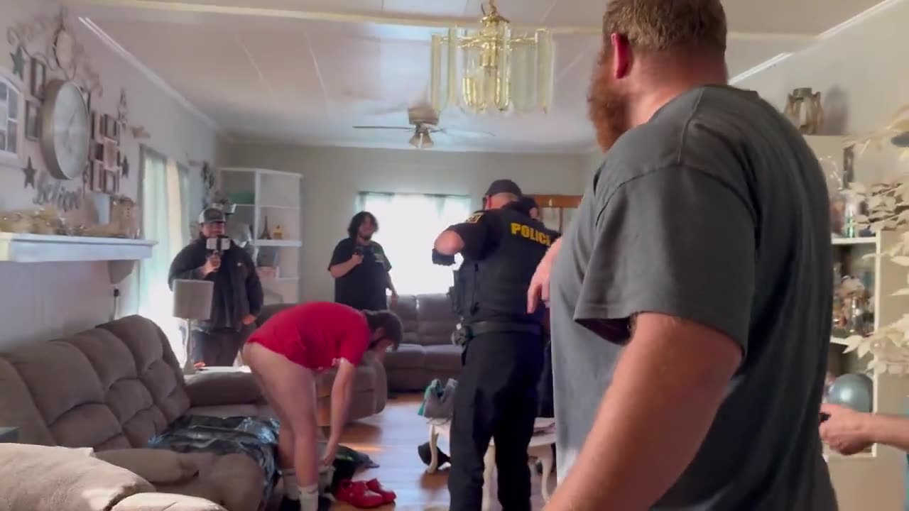 COLLIN MᴄGUIRE HAS BEEN 🔞 A VERY BAY BOY❗