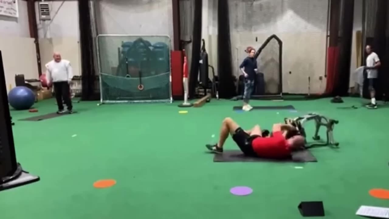New Gym Exercise Goes Wrong 😂 #fails #failure #lol #lolmoments #funnyclips #funnyfails