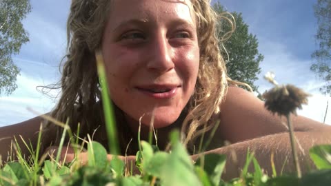 Naked rollin around in the grass 🌿