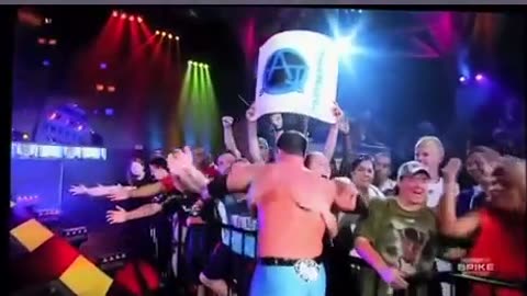 🤢🔥 You Won't Believe What This Fan Did! Wrestler's Surprising Reaction | FunFM