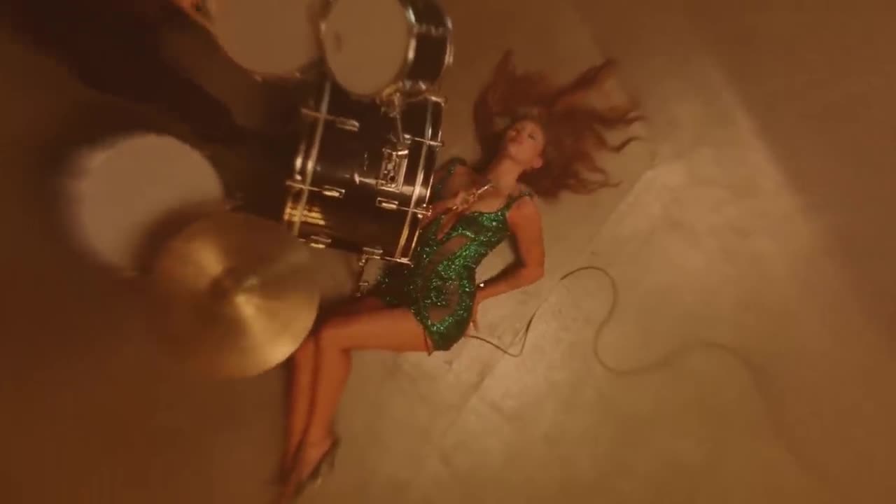 Miley Cyrus-End Of The World 🚨🎶...Official Music Video #Viral #Music