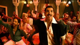 Laila Full Video Shootout At Wadala Sunny Leone John Abraham Tusshar Kapoor Mika Singh