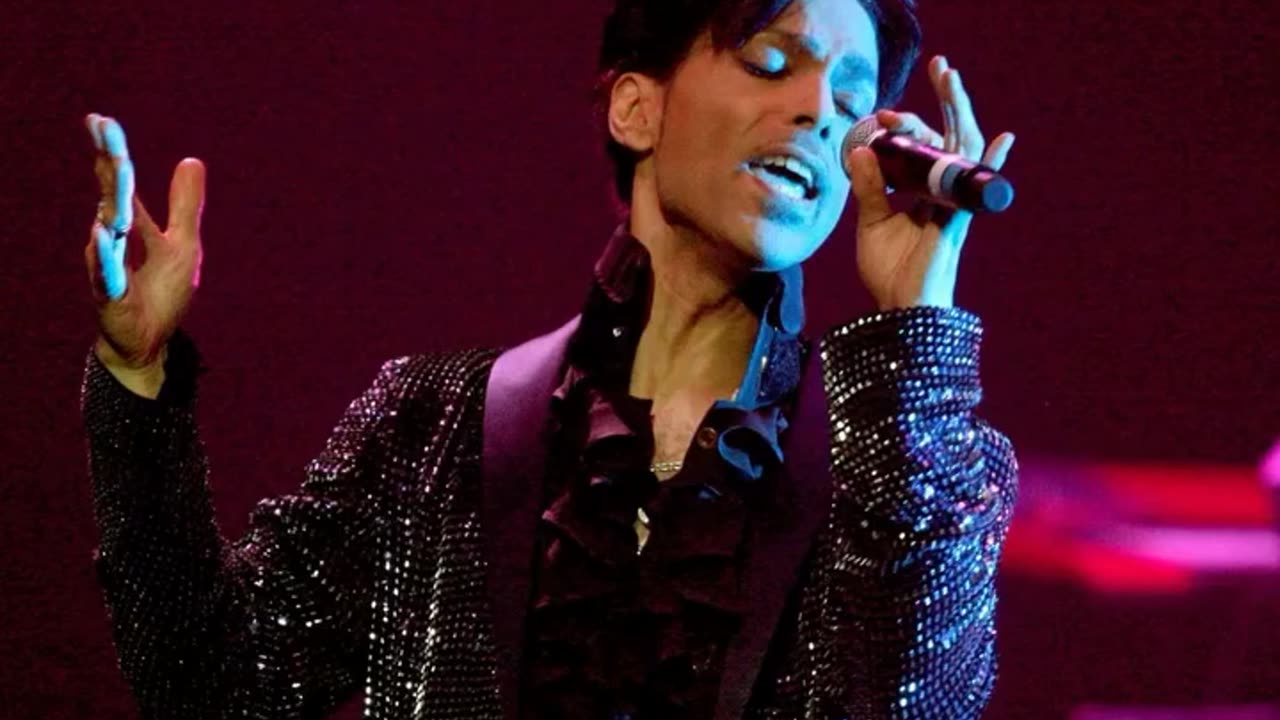 Happy "Heavenly" Birthday to PRINCE ...