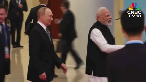 😂🤯 To Make Donald Jealous by Holding Putin's Hand! | FunFM