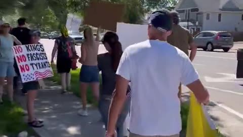Trump supporters outnumber "No Kings" protesters in Windsor, Colorado.