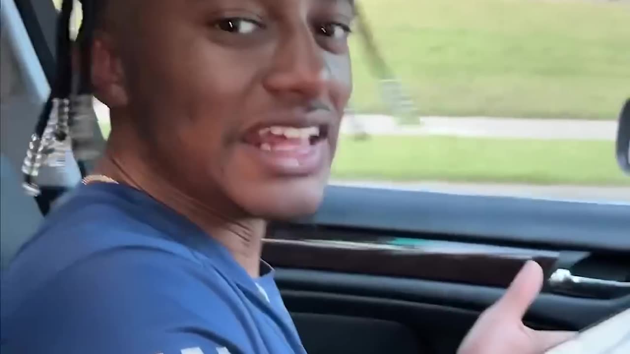 How moms be TWEAKING while you drive #shorts @yungastroo