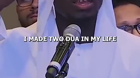 A_Man_Sheds_Happy_Tears_After_Seeing_Mufti_Menk_For_The_First_Time