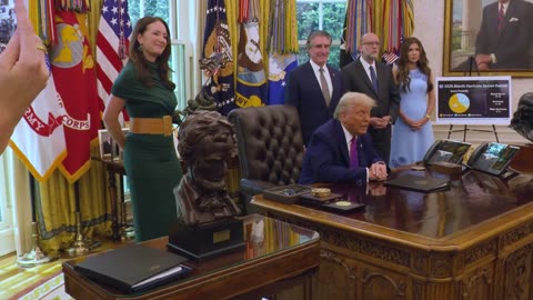 Trump Attends a Briefing on the 2025 Hurricane and Wildfire Season - 6/10/2025