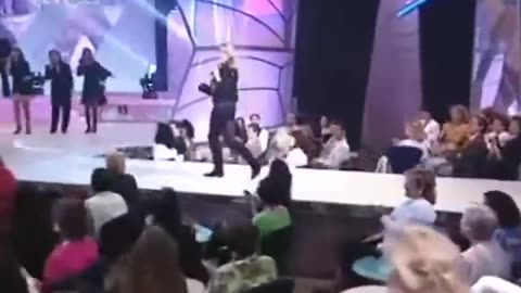 Olivia Newton-John - Physical (1992 Ay Vida Mia Spain)