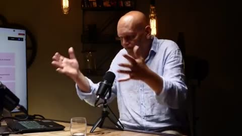 Artur Sala- la mentira del Darwinismo creada por el imperio .mp4