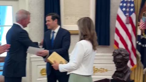 Ed Walsh officially sworn in as Ambassador to Ireland