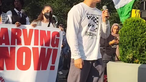 "STOP STARVING GAZA NOW!" say New Yorkers. 2 of 5.