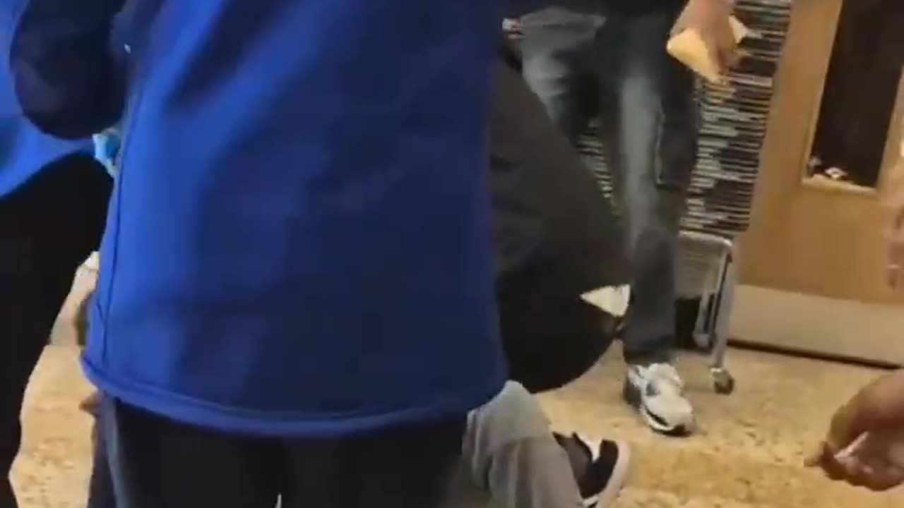 🏴󠁧󠁢󠁥󠁮󠁧󠁿🙃London... Another day in multicultural London...