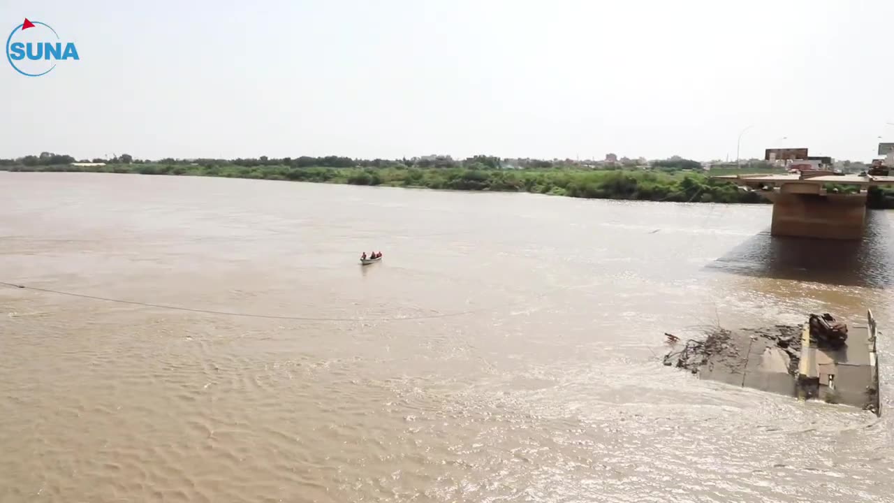 The Egyptian technical team begins studying the damage on Halfaya and Shambat bridges.