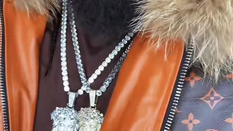 ACESOFAMOUS TELLS TEMU TKO CAPONE TAKE THAT FAKE SHIT OFF NOBODY CARES ABOUT THAT OLD LOOZECANNON PICTURE BUT THAT COAT & FAKE JEWELRY GO CRAZY