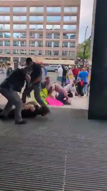 🤔The Salt Lake City shooter was "hiding in plain sight"..