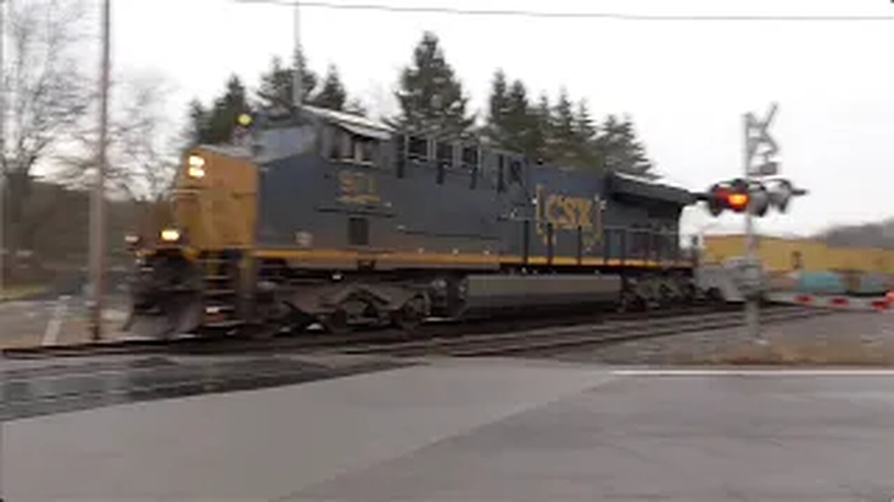 CSX I135 Intermodal Train from Lodi, Ohio December 22, 2023