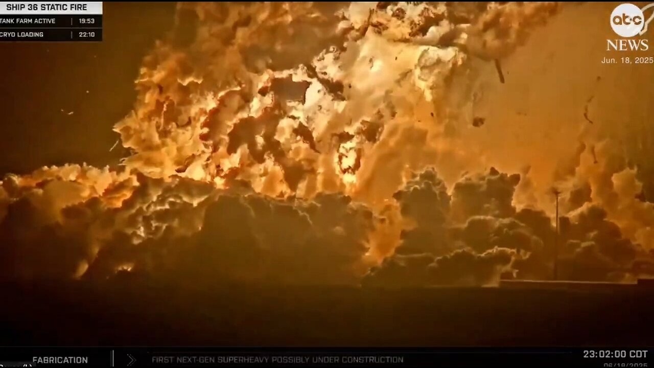 SpaceX Starship Explodes During Routine Test