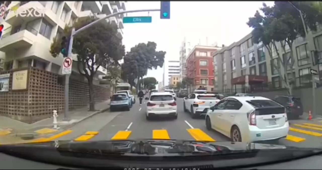 Why So Many People Distrust Waymo #waymo #japd