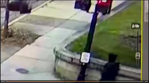 🇺🇸⚡️Security footage of the suspected shooter at Brown University has