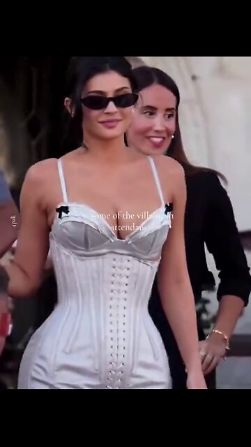 Any celebrity that took a private jet to Bezos' wedding, shouldn't lecture us about climate change.