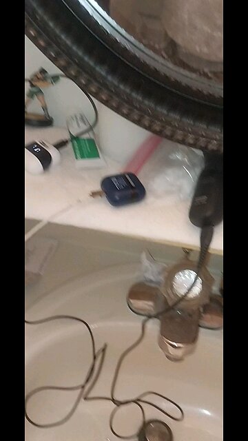 Guess what time it is gym time