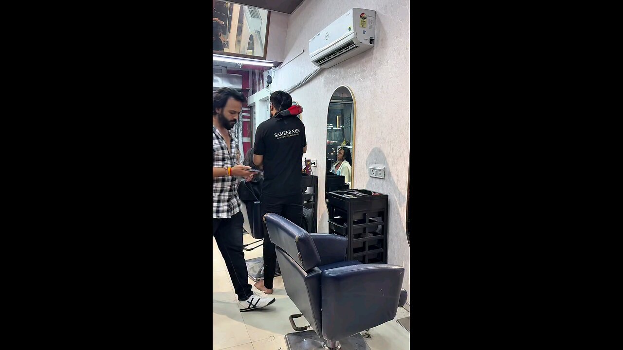 बहुत समाट लग रहे हो