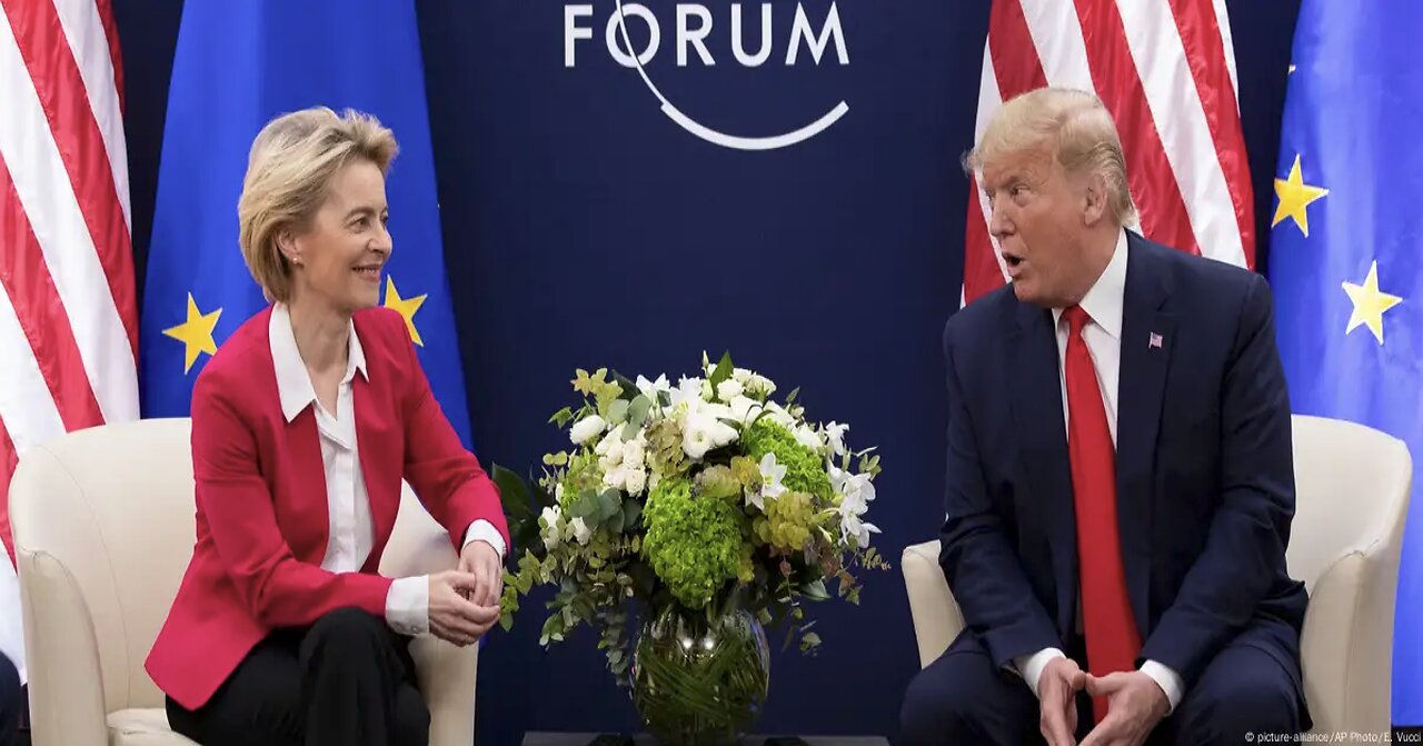 Katzbuckel vor Trump