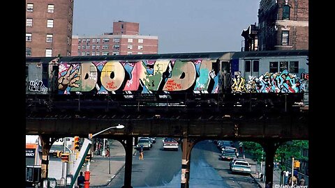 💎 Rona Barrett speaks with a young democrat Donald Trump (34) about pubic service October 6, 1980