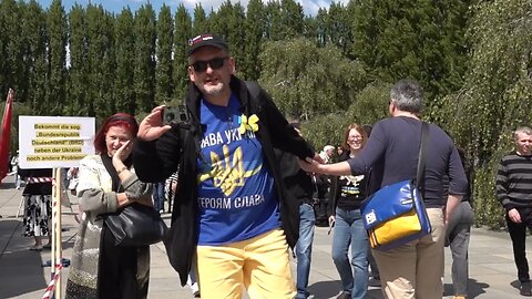 SBU-Agent bedroht Rüdiger Hoffmann Berlin-Treptow 9. Mai 2025! Wer kennt diesen Mann?