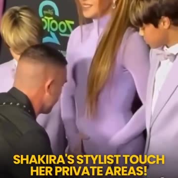 Shakira designer meesed it up