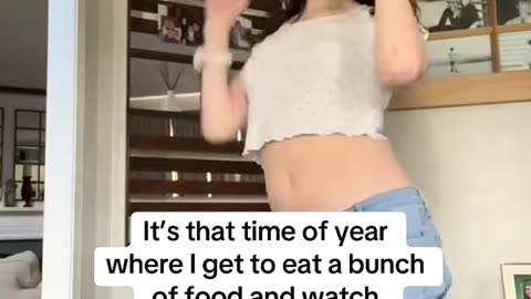Super pretty dancer tgirl