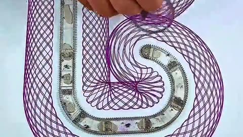 The shape and sound of this spirograph are simply mesmerizing!