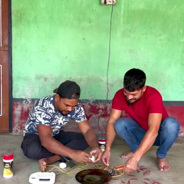 Omelette Bana Raha Tha… Lekin Scene Hi Ulta Ho Gaya! 😂🍳”