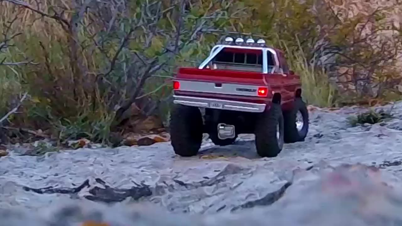 Moving on! 😎 TRX4m High Trail 1979 Chevrolet K10 Cheyenne! 🔥 SUBSCRIBE!