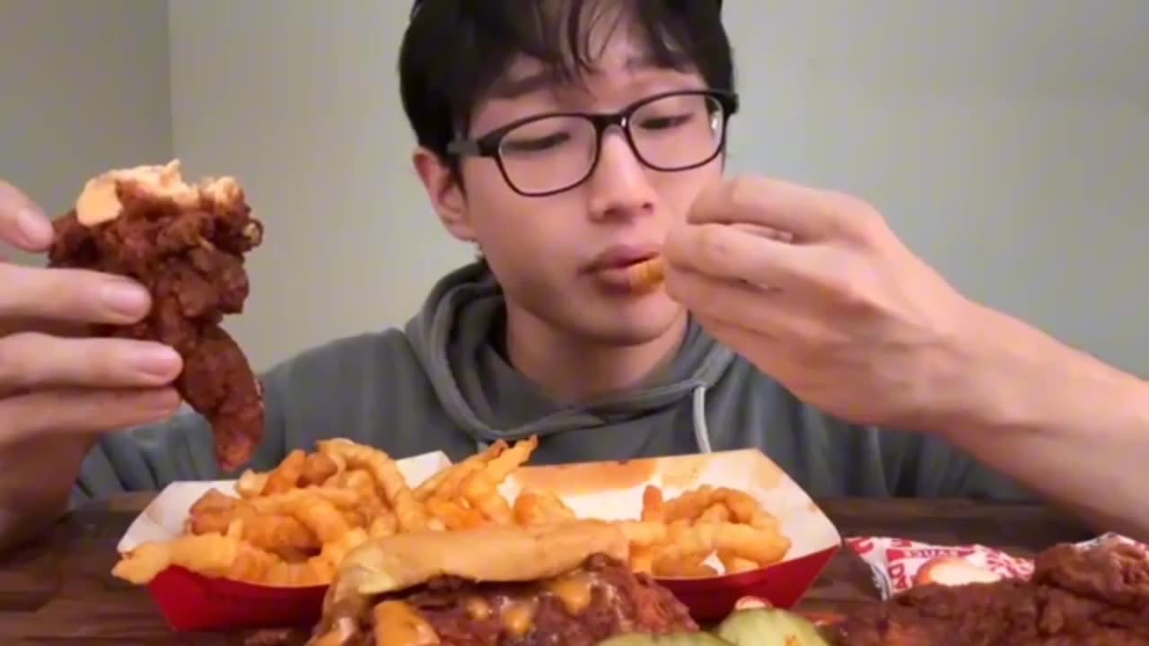 ASMR MUKBANG
