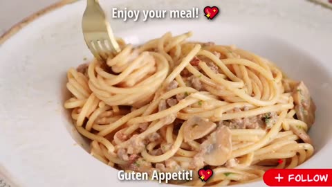 I've never had such delicious pasta! One pan magic with minced meat & mushroom 😍🥰