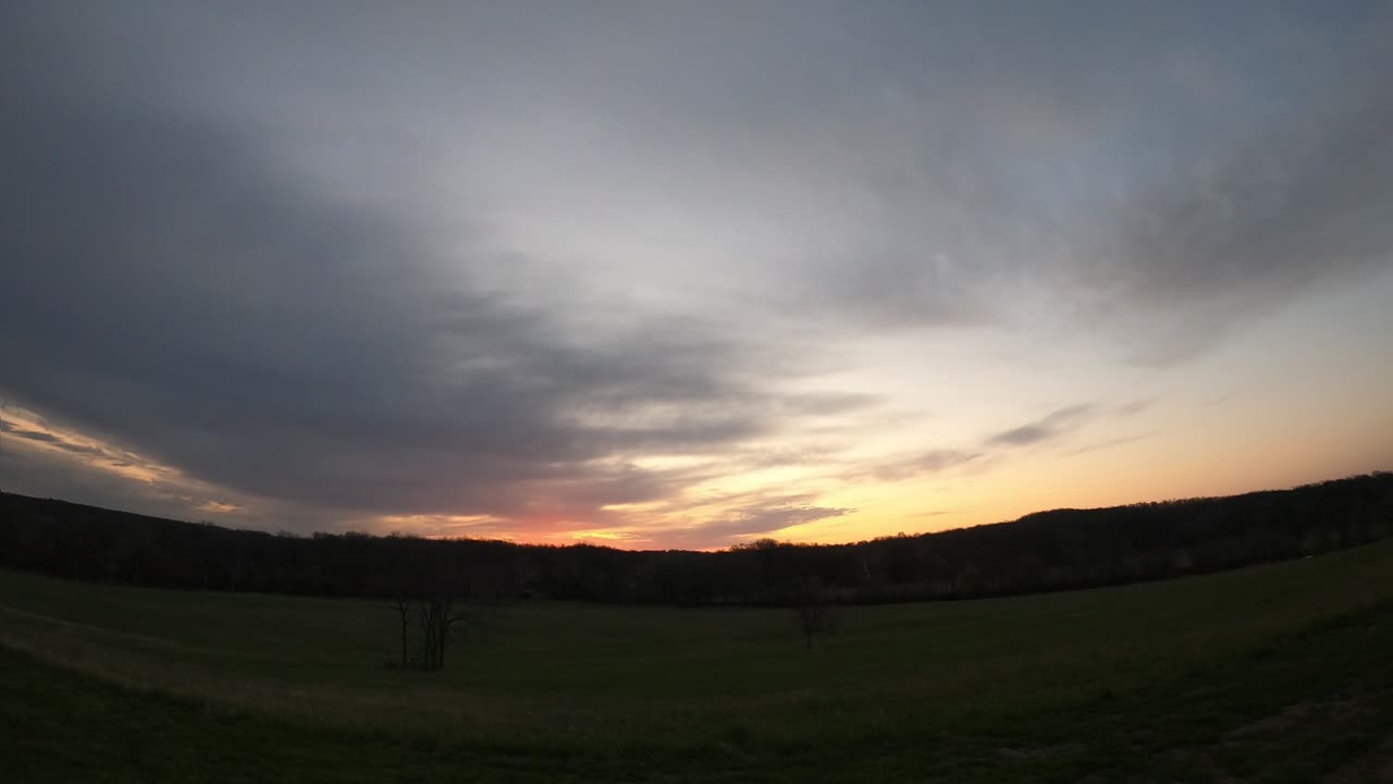 Sun ☀ Rise 4 9 25 43f/6c
