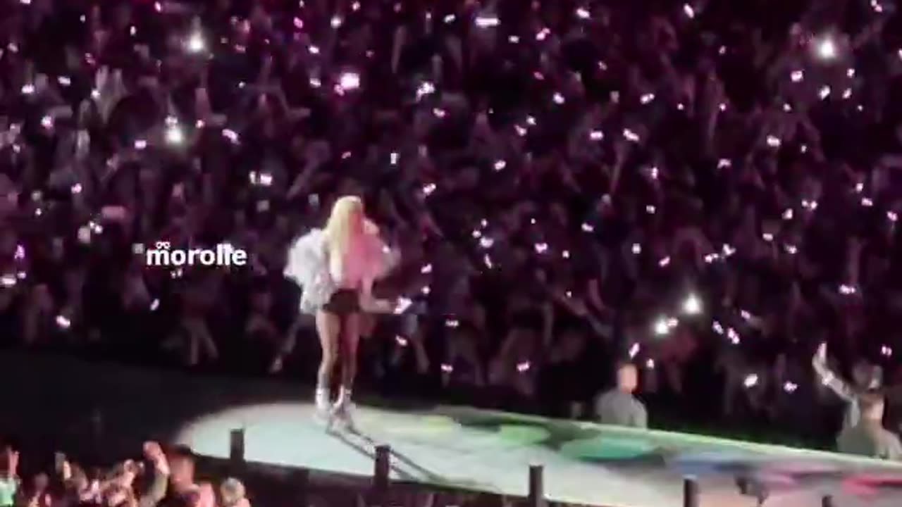 Blackpink Rosé Coldplay Korea 2025