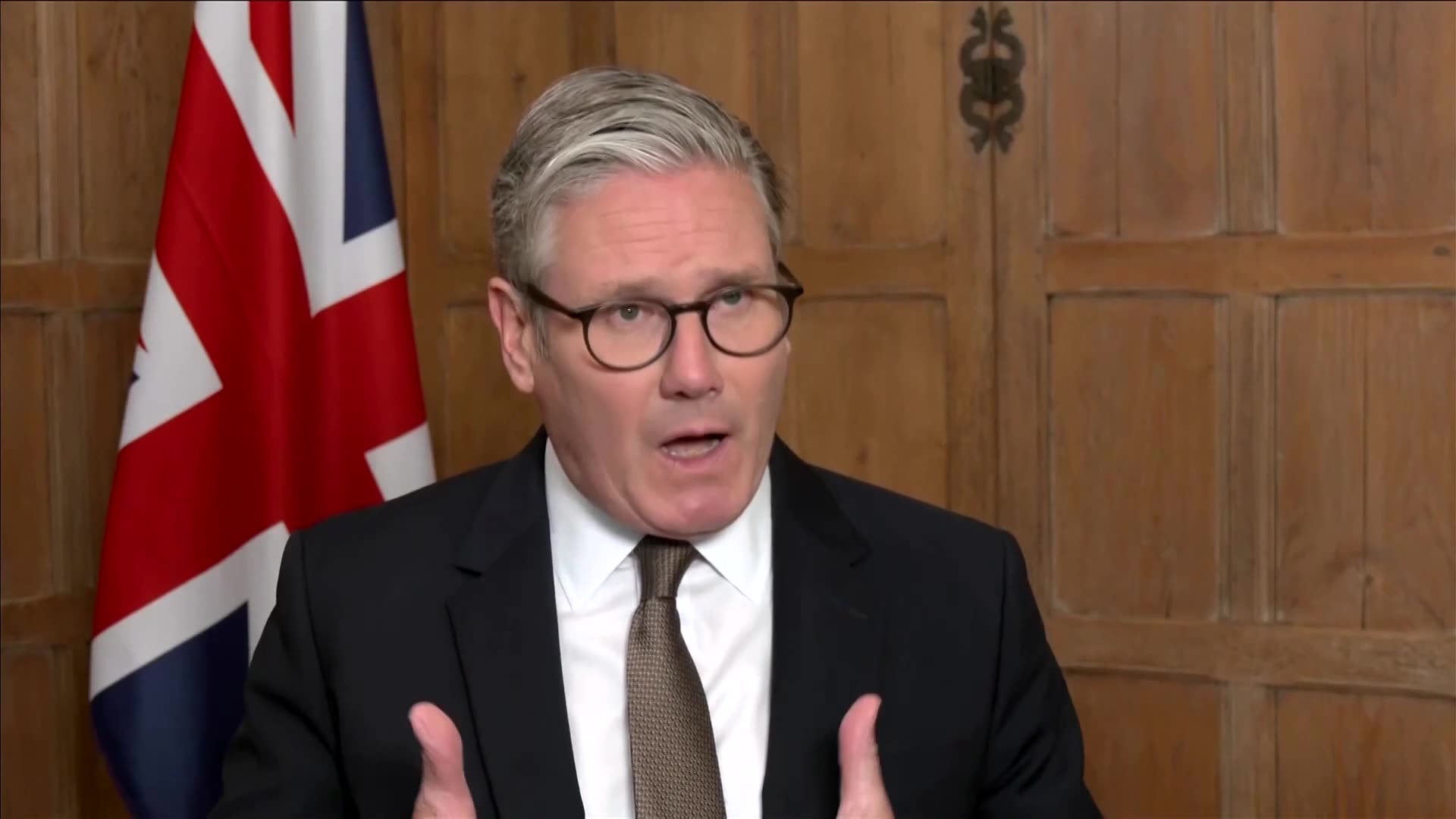 Starmer says UK stands with Liverpool after car crash