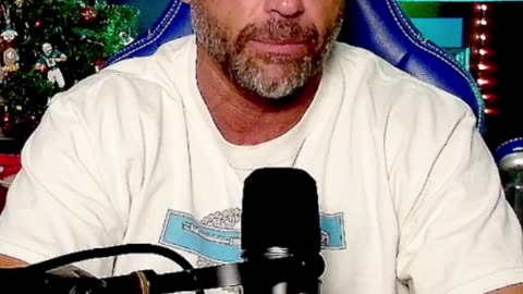 🚨 AmericaFest Turns Into A Power Struggle: Ben Shapiro vs. Tucker Carlson LIVE On Stage