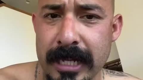Mexican American Patriot CALLS OUT the protesters in Los Angeles