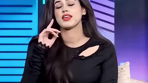 Sensation jaise sarsarahaat 😳❤️😘__ Girl_s Dance WhatsApp (Lyrics) Dance Status __(720P_HD)