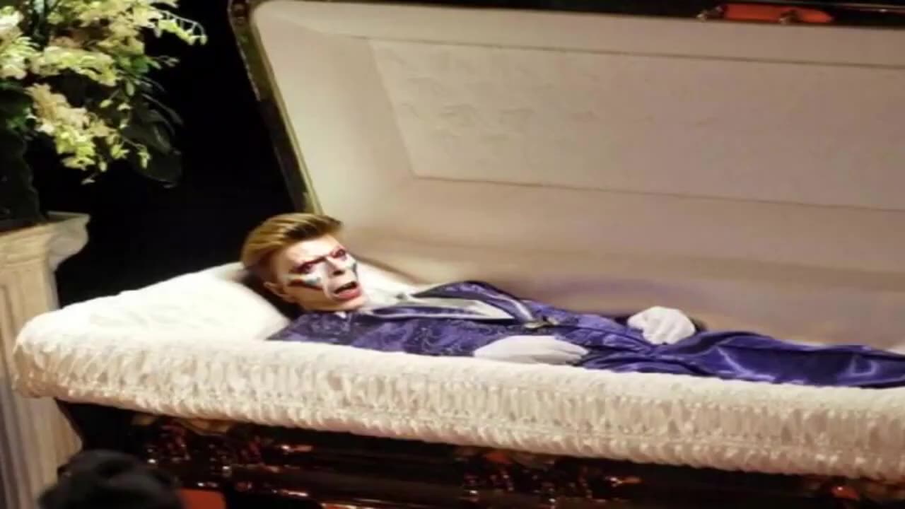 CELEBRITY OPEN CASKET