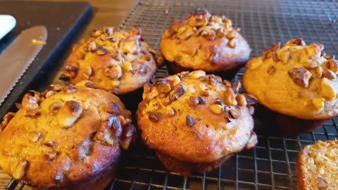 Delicious Spiced Banana Bread | Add Walnuts and Dates