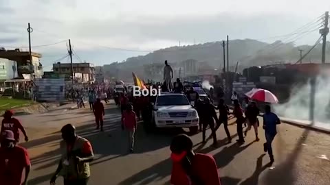 Longtime leader takes on 'Ghetto president' in Uganda's election