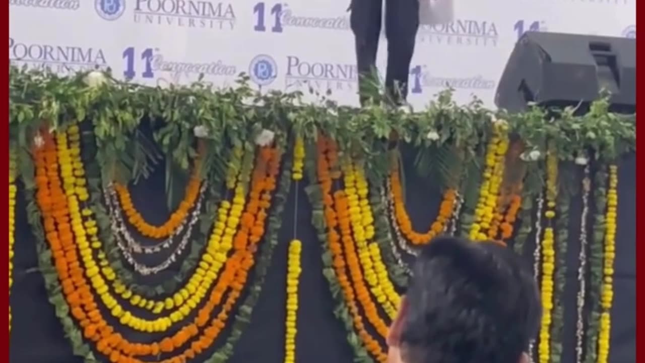 Garvit Performs “Kinaara” Original at Poornima University Convocation