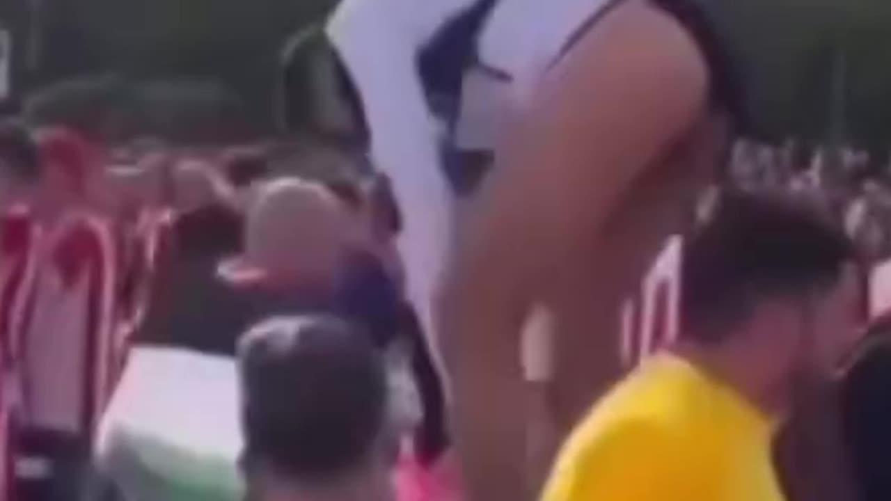 Pro-Palestinian Activist Left Ridiculed